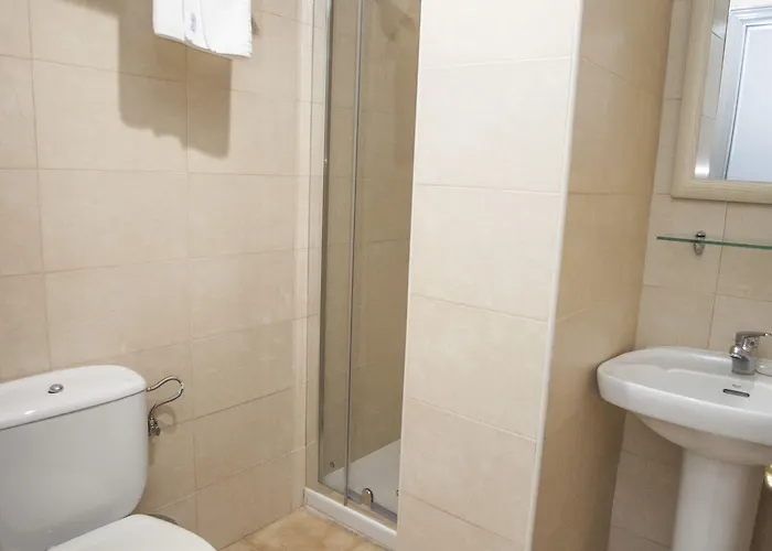 Pensión Santa Barbara 3*